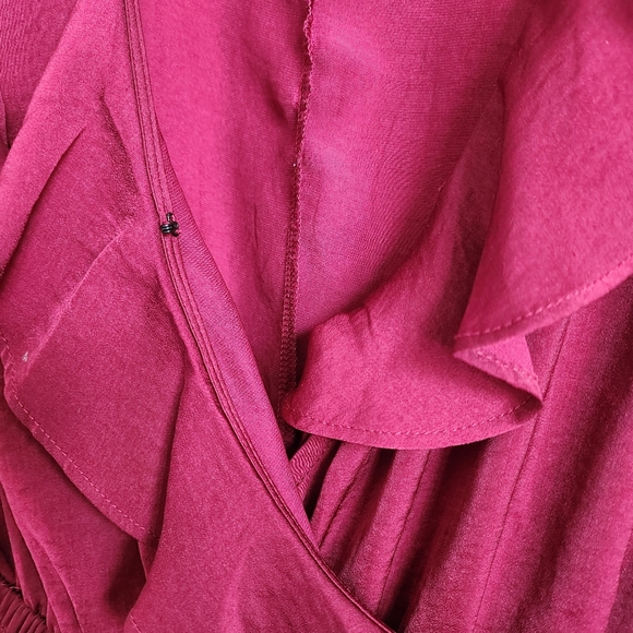 Express burgundy long sleeved dress in xs - Picture 2 of 6